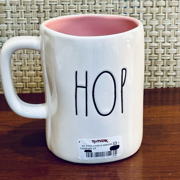 🌟HP🌟NWT Rae Dunn Easter Hip Hop Mug Artisan Collection by Magenta - Picture 5 of 6